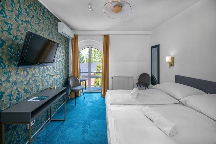 Ferienwohnung für 2 Personen, mit Terrasse und Whirlpool sowie Garten und Pool in Zamardi - 2