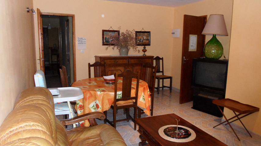 Gîte pour 5 personnes, avec piscine et jardin à Pézenas - 2