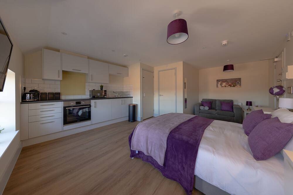 Entire apartment, Hereford City Centre – Apartment 10: Modern 1-Bed in City Centre, Sleeps 2 in Hereford, Herefordshire