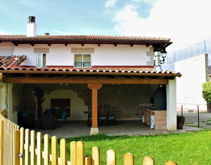 Chalet para 11 personas, con Jardín en Navarra
