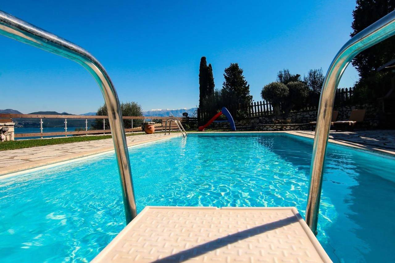 Villa in Nikiana, Alexandros