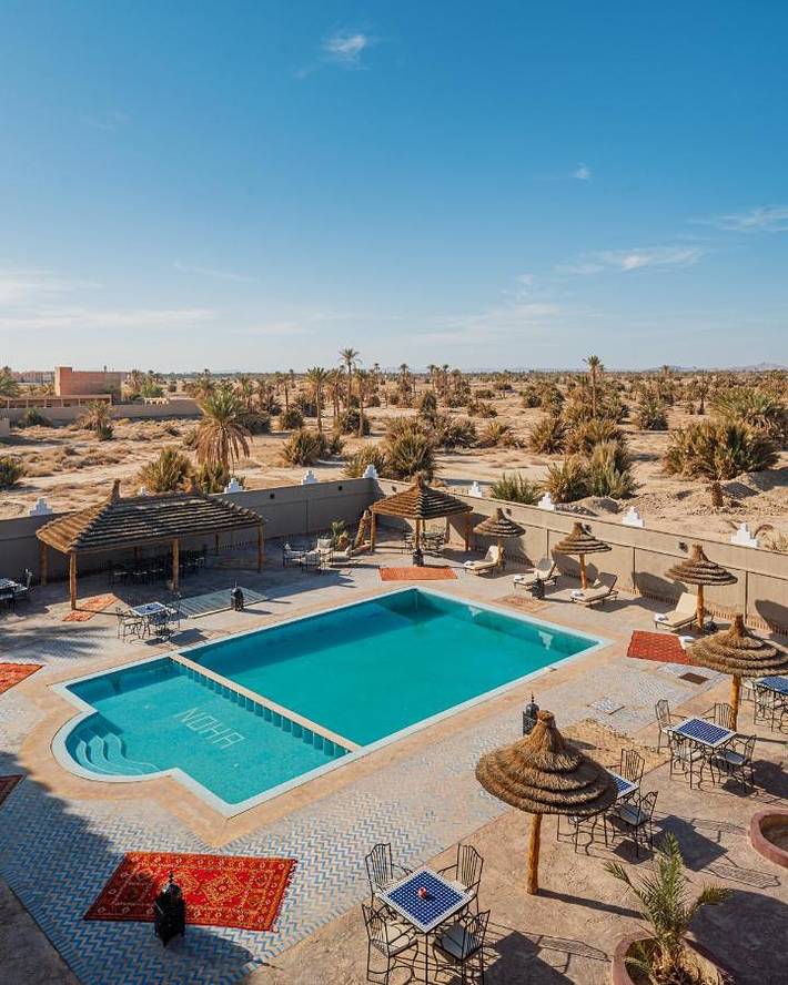 Hôtel pour 2 personnes, avec piscine et vue ainsi que bassin pour enfant et jardin, animaux acceptés