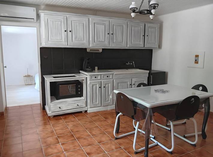 Gîte pour 6 personnes, avec jardin et terrasse à Cozes - 4