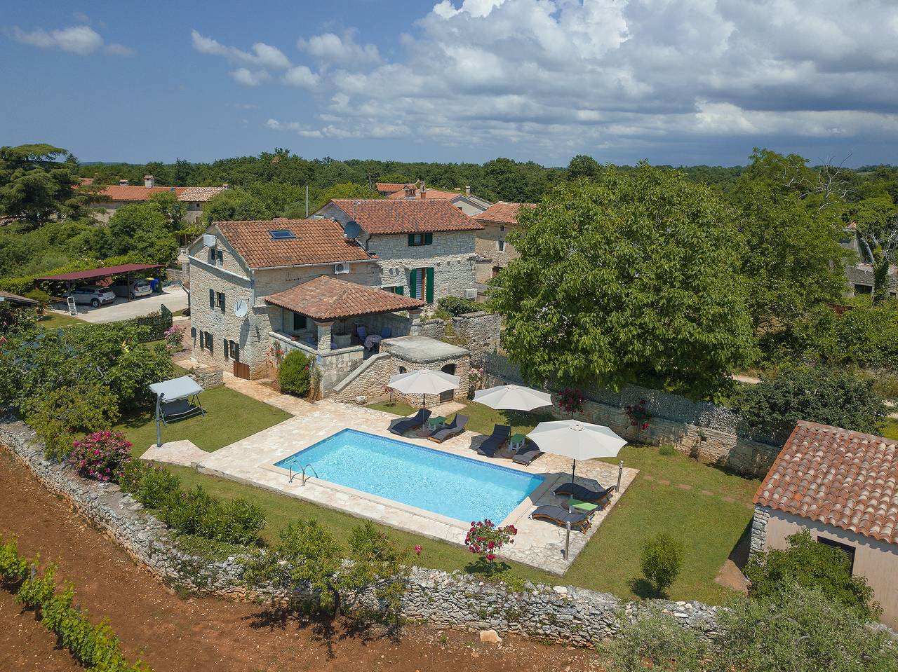 Charmante Villa mit Pool inmitten der Natur in Butkovići, Svetvinčenat