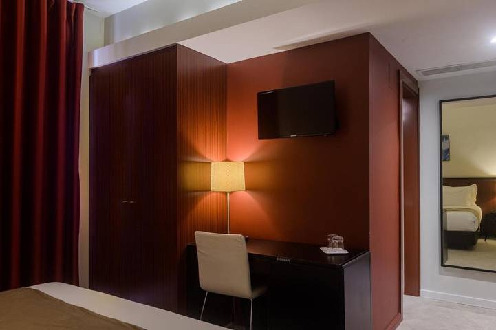 Hôtel pour 3 personnes, avec jardin et vue dans A Ver-o-Mar - 3