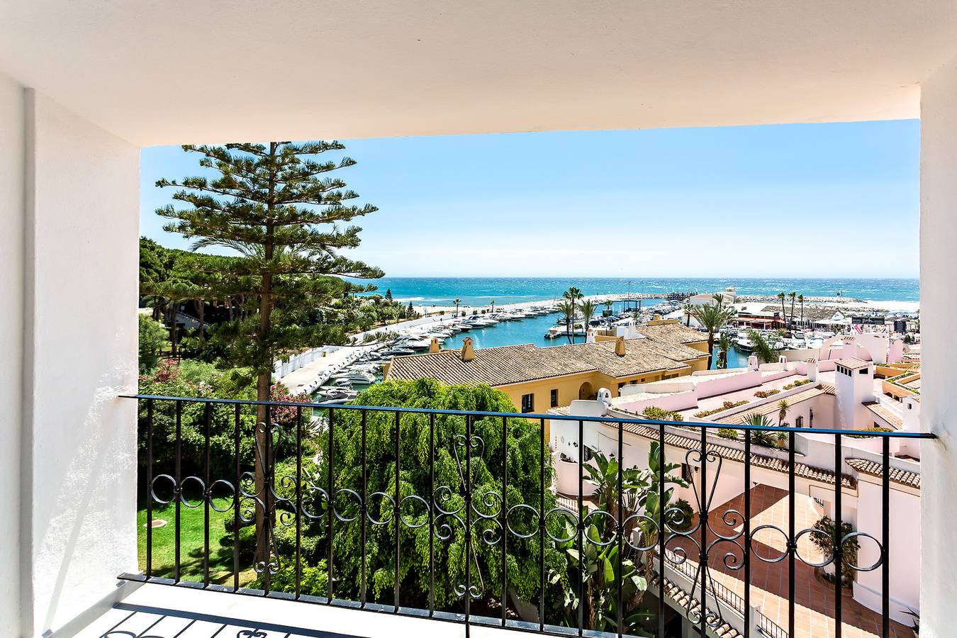 Geheel appartement, H45 Cabopino in Playa Cabopino, Marbella