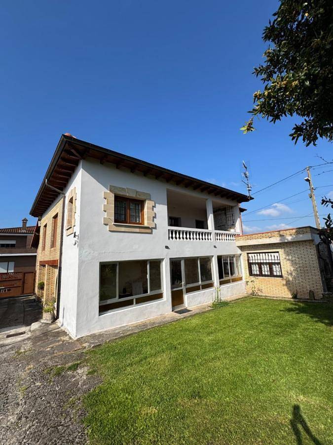 Four-Bedroom Holiday Home in Torrelavega, Costa de Cantabria