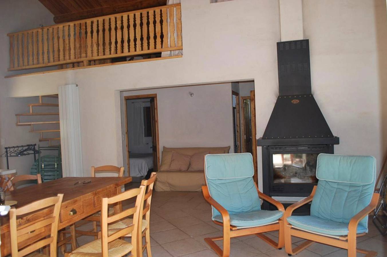 Chalet 'Mont Ventoux' avec vue sur la montagne, terrasse privée et jardin privé in Station du Mont Serein, Beaumont-du-Ventoux