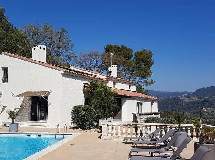 Maison d’hôte pour 2 personnes, avec jardin ainsi que vue et piscine à Draguignan - 3