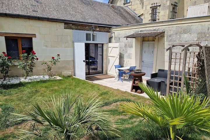 Gîte pour 6 personnes, avec terrasse à Turquant