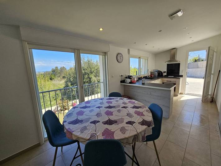 Villa au Calme à 700m de la Plage avec Clim et Wifi - 5 Personnes in Sari-Solenzara, Arrondissement de Sartène