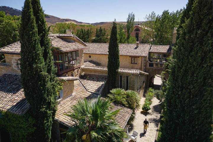Chalet para 2 personas, con terraza además de jardín y piscina en Navarra - 2