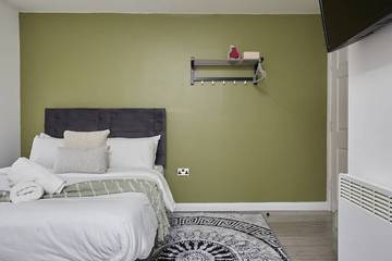 Apartment for 2 People in Huddersfield, West Yorkshire, Photo 1