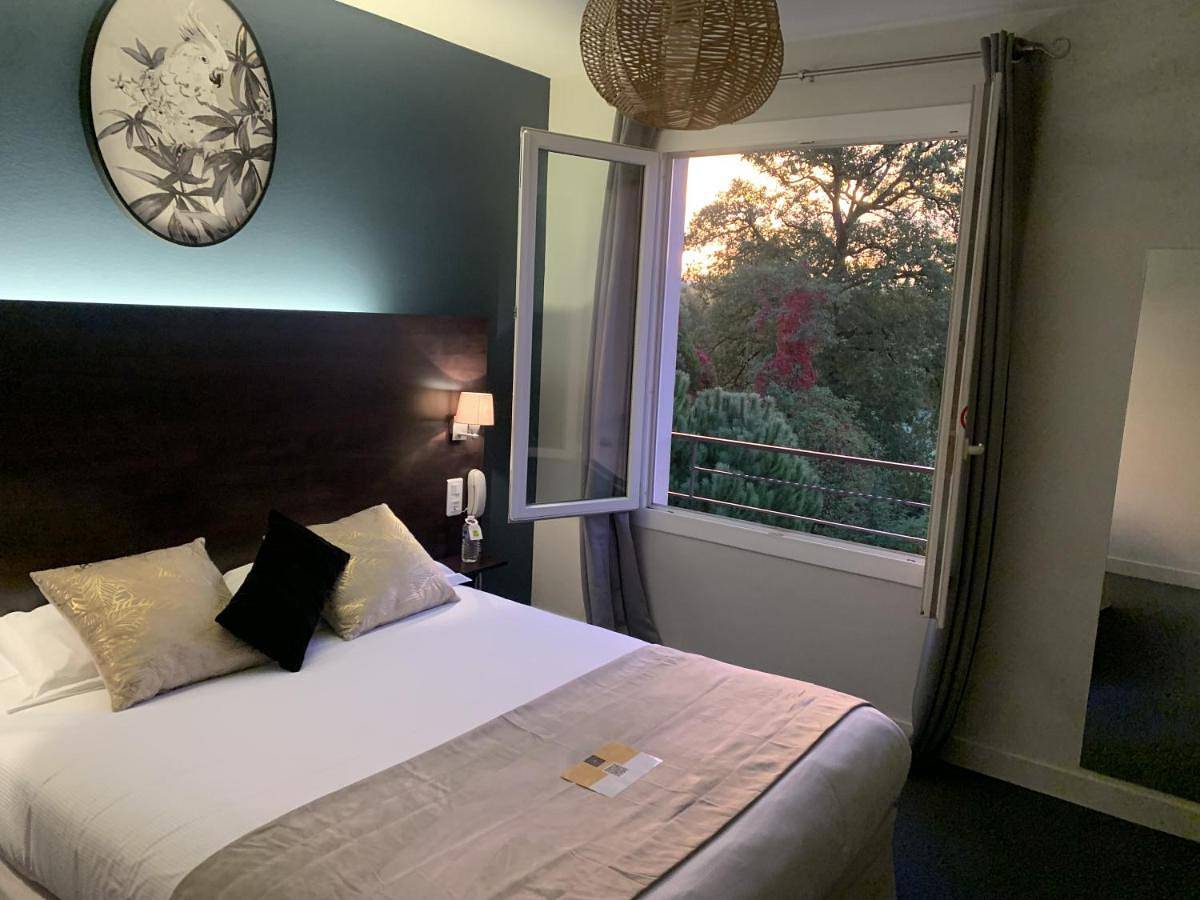 Economic Double Room - Non-Smoking in Onet-le-Château, Aveyron