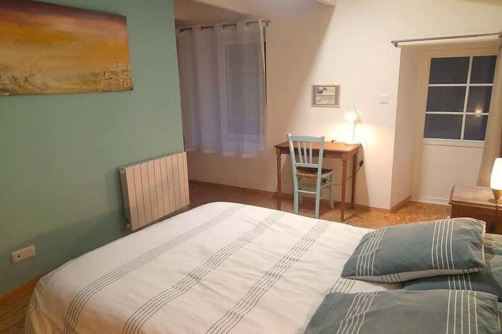 Location de vacances pour 4 personnes, avec terrasse et jardin à Plouguiel - 3