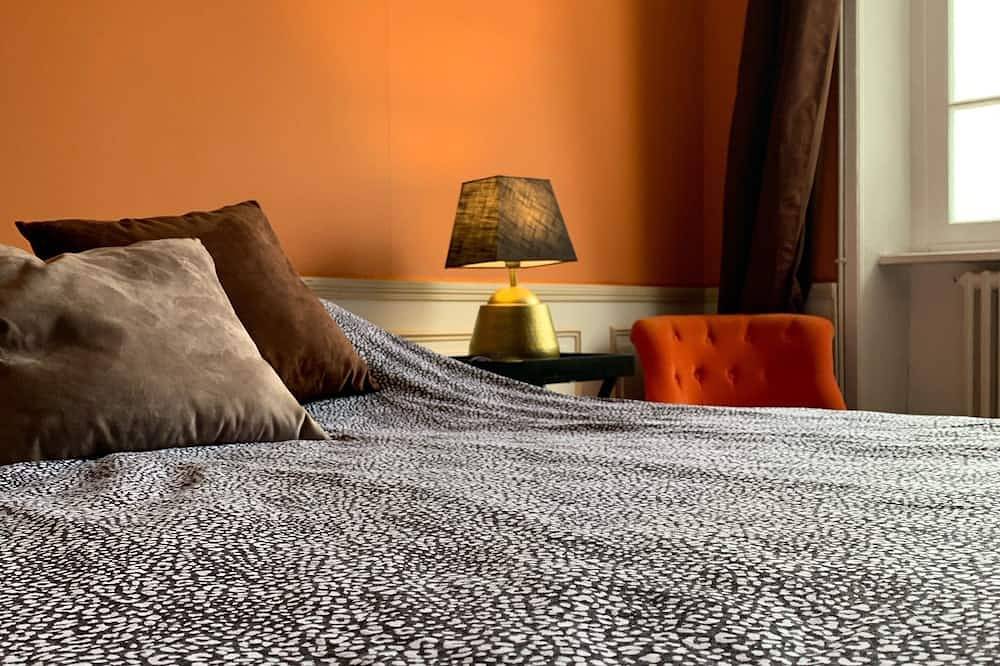 Magnifique maison bord de mer 12 pers /jacuzzi in Les Rosaires, Plérin