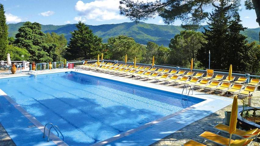 Camping car pour 2 personnes, avec sauna et jardin ainsi que jacuzzi et piscine dans Ligurie - 2