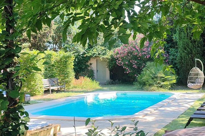 Ferienhaus für 15 Personen, mit Terrasse und Garten - 1