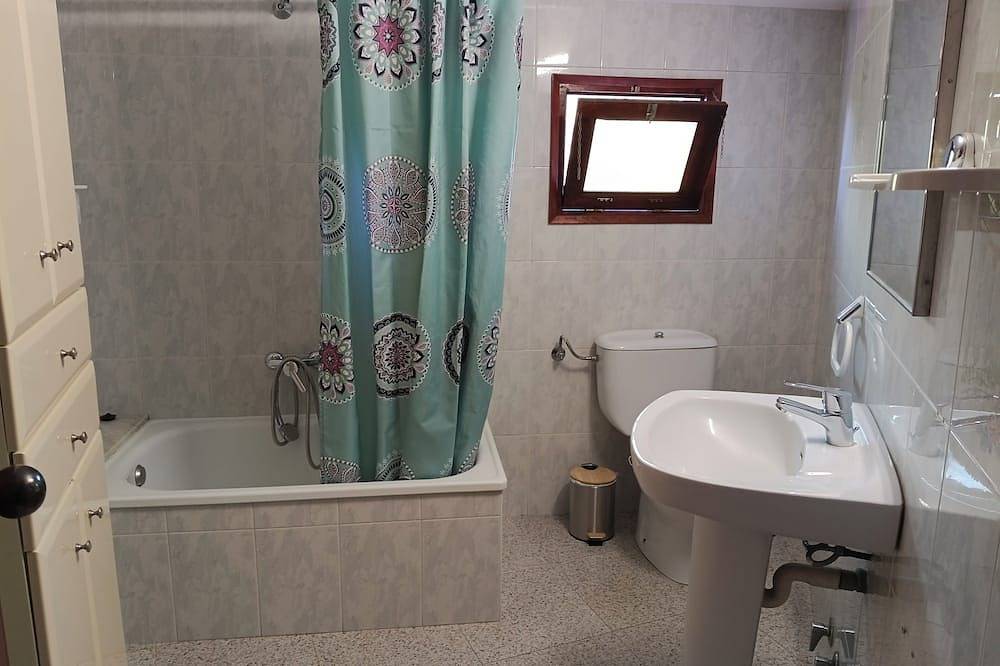 Apartamento entero, Apartamento acogedor, muy tranquilo y luminoso in Tordera, Costa del Maresme