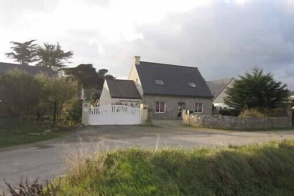 50m vom Strand entfernt, altes Fischerhaus komplett renoviert. in Île-Grande, Pleumeur-Bodou