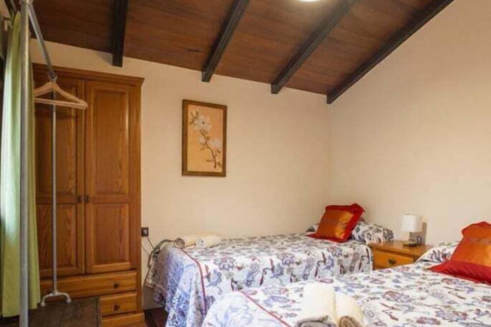 Casa en La Guancha: Jardín, Vistas y 3 Baños (6 Pers) in La Guancha, Tenerife Norte