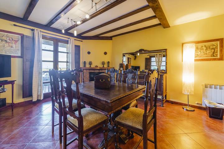 Granja para 14 personas, con balcón y jardín, Se admiten mascotas en Castilla y León - 4