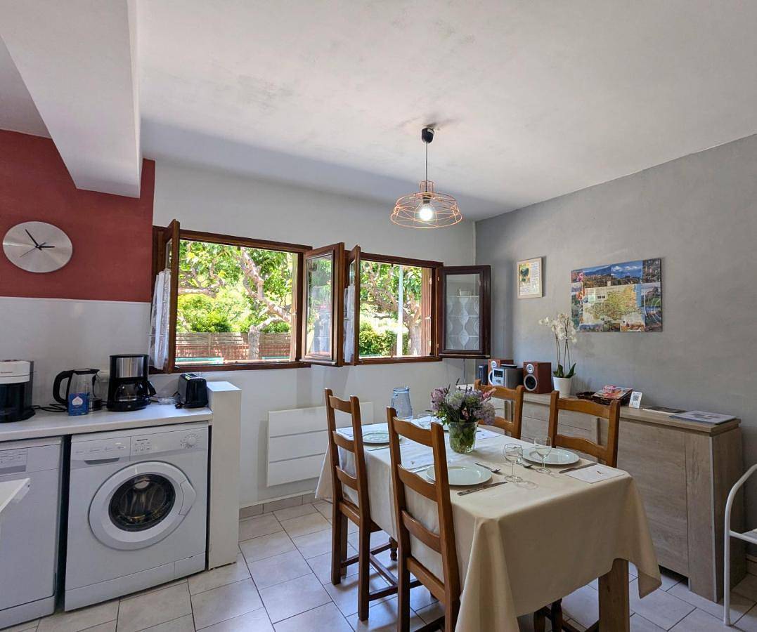 Appartement entier, Lavanda Calme et climatisé au cœur de Molitg les Bains in Molitg-les-Bains, Parc naturel régional des Pyrénées catalanes