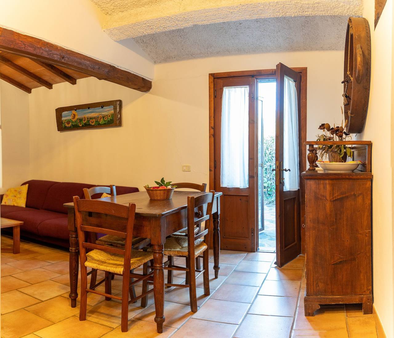 Entire apartment, Apartment 'Alloro' with Shared Pool, Wi-Fi and Air Conditioning in Grosseto, Grosseto Province
