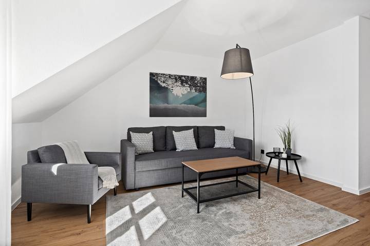 Ganze Wohnung, Moderne Ferienwohnung Lio - See und Zentrum mit Wlan in Friedrichshafen, Region Bodensee-Oberschwaben