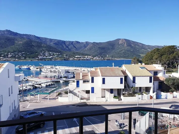 Apartamento de vacaciones para 5 personas, con vistas y terraza - 1