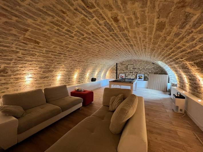 Location de vacances pour 6 personnes, avec terrasse ainsi que piscine et jardin à Perrigny-lès-Dijon - 3