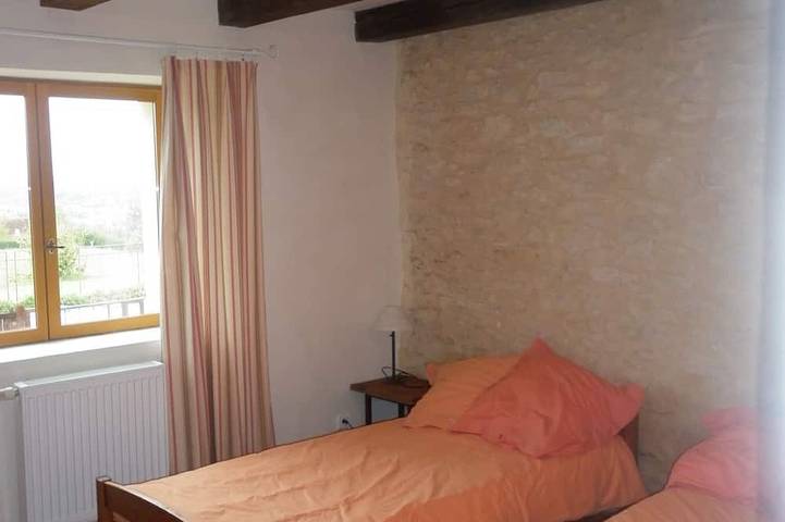 Location de vacances pour 7 personnes, avec jardin et terrasse à Saint-Chamassy - 4