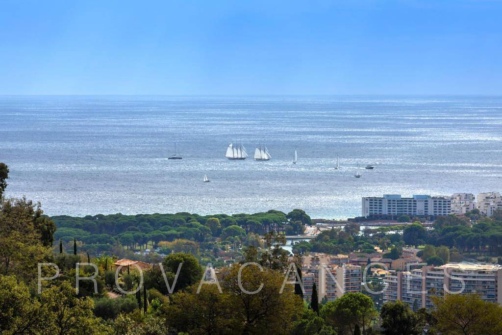 Villa pour 8 personnes avec jardin in Mandelieu-la-Napoule, Massif de l'Esterel