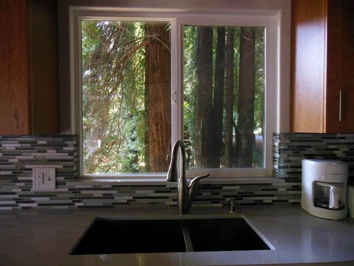 Vacation house for 6 people, with yard, with pets in Russian River