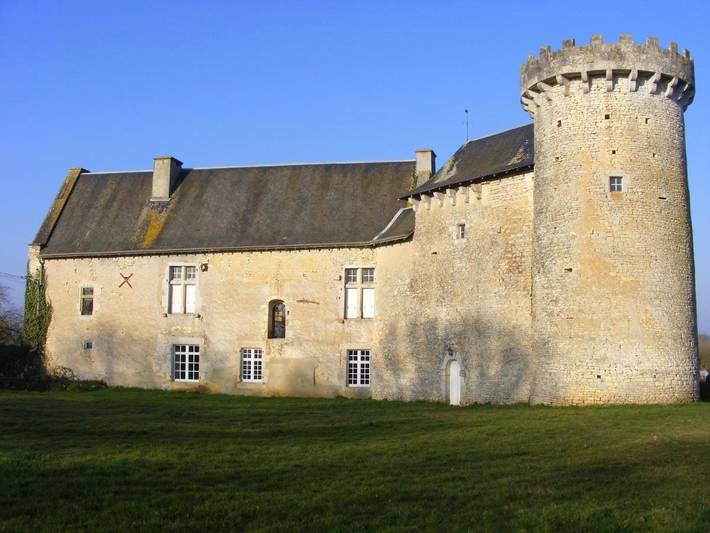 Gîte pour 2 personnes, avec terrasse ainsi que jardin et vue à Blanzay - 4