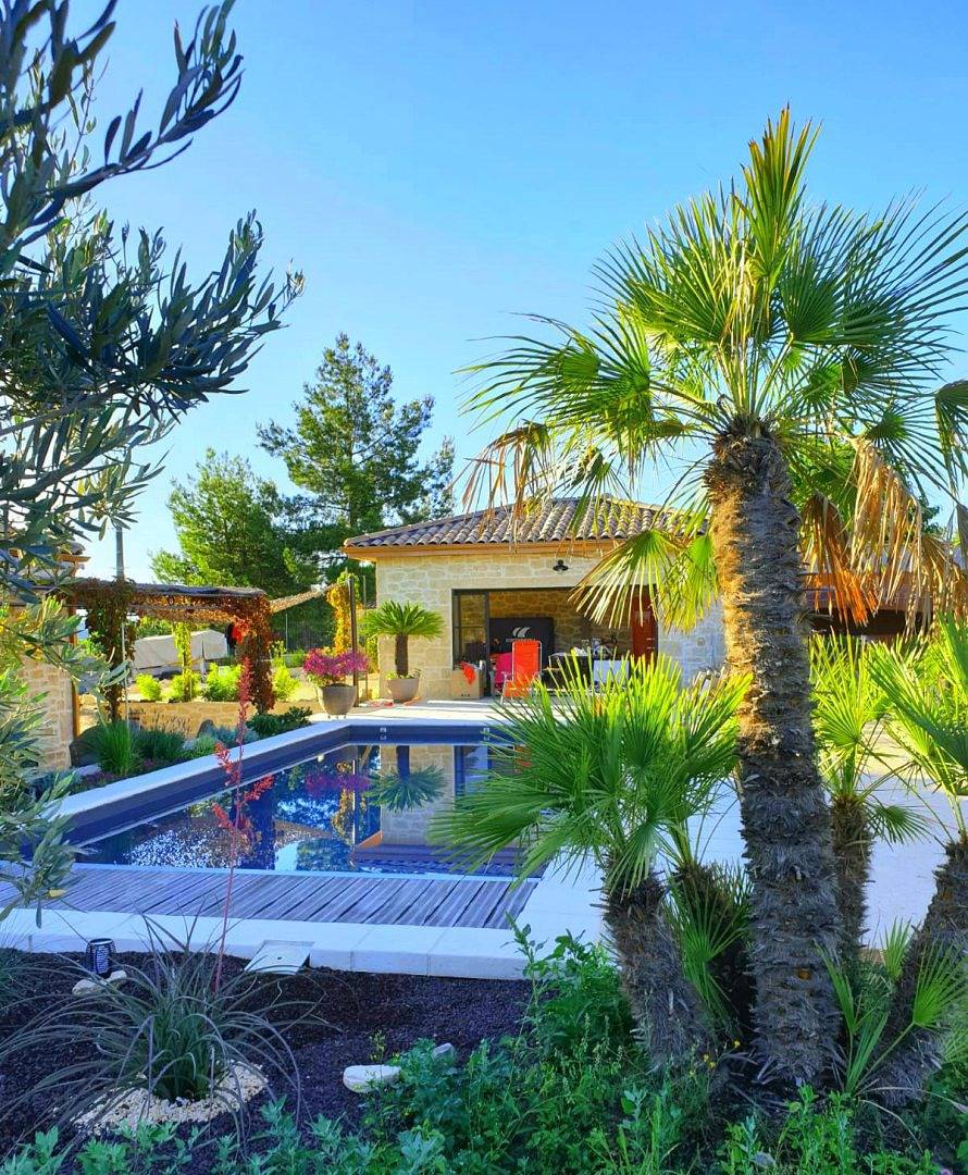 Grande maison de vacances, piscine privée in Joyeuse, Ardèche