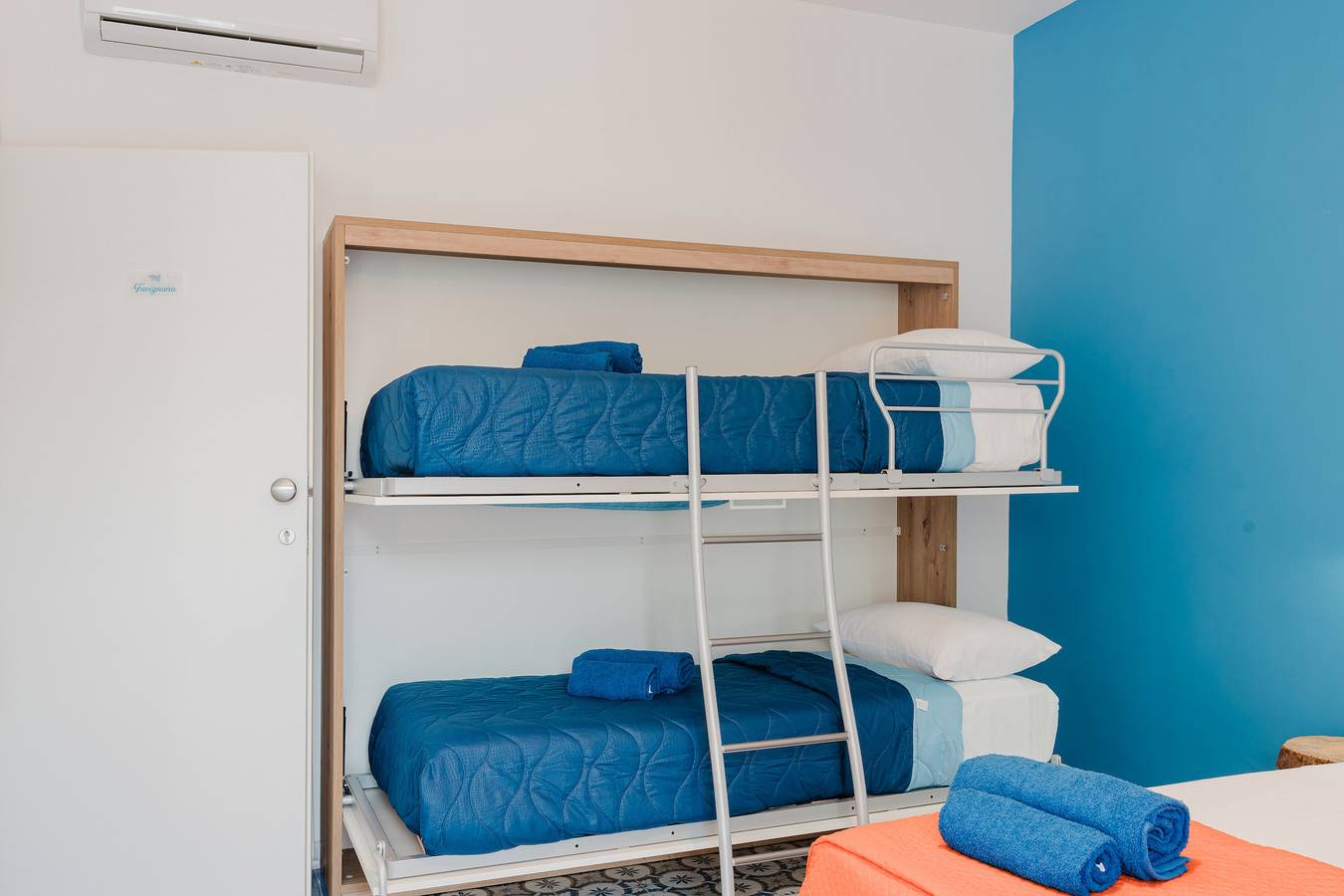 Room 'Favignana' with Balcony, Wi-Fi and Air Conditioning in Montallegro, Agrigento Province