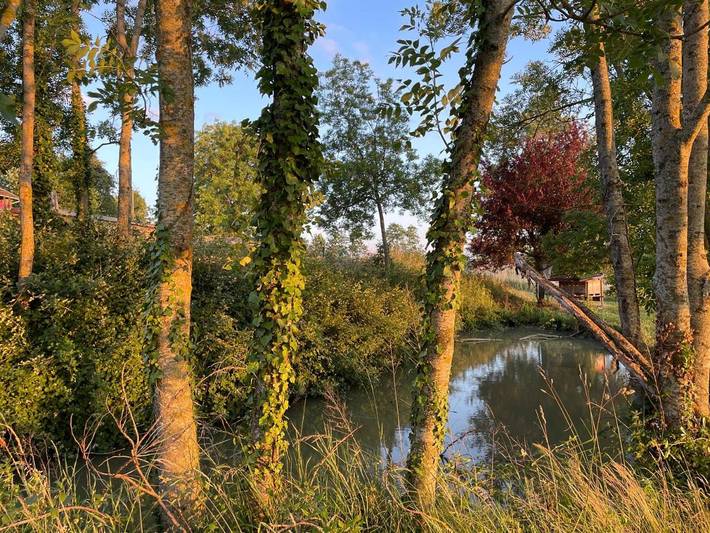 Gîte pour 2 personnes, avec vue ainsi que piscine et jardin à Saint-Martin-d'Août - 3