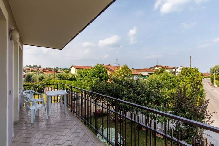 Gîte pour 5 personnes, avec Balcon/Terrasse à Padenghe sul Garda - 2
