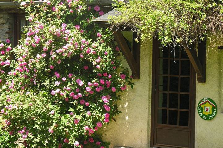 Location de vacances pour 2 personnes, avec terrasse à Oust - 4