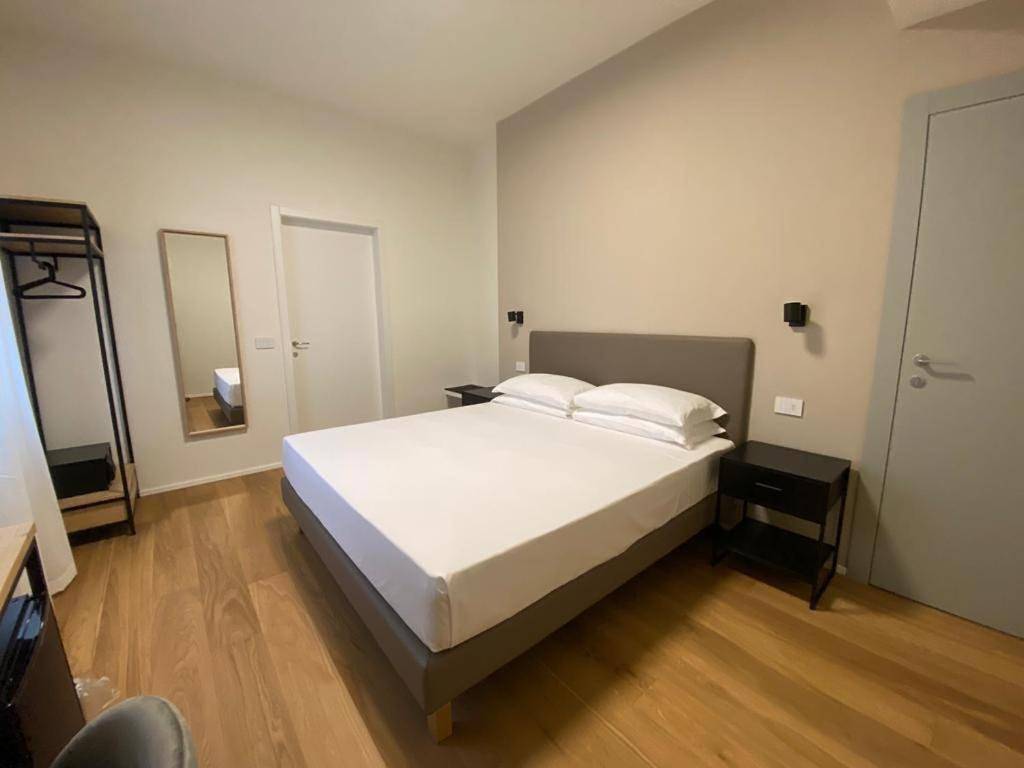 Twin Room in Varese, Varese Province