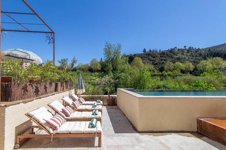 Hôtel pour 2 personnes, avec jardin ainsi que piscine et vue à Olargues - 2