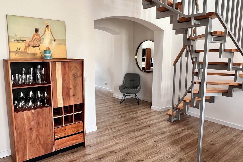 Ganze Wohnung, Apartment Kander 140 m2+Massage in Görlitz, Oberlausitz-Niederschlesien