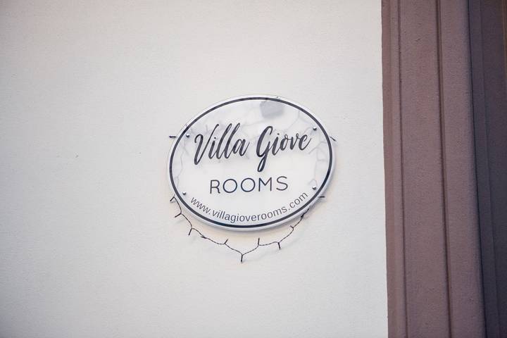 Margherita Room – Double with Private Terrace, Wi-Fi, A/C & Accessible Bathroom in Prato, Prato Province