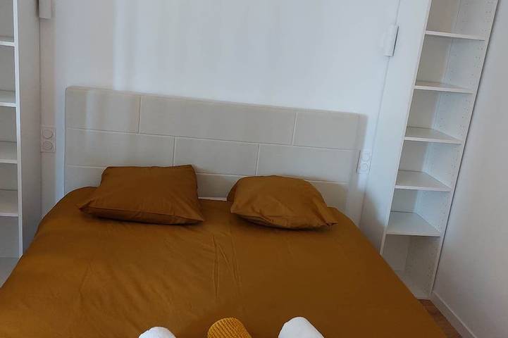 Gîte pour 4 personnes, avec terrasse et jardin à Rodez - 2