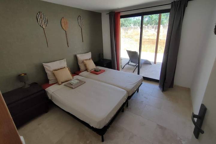Location de vacances pour 4 personnes, avec Terrasse et Jardin à Vers-Pont-du-Gard - 4