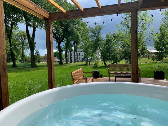 Château pour 36 personnes, avec jacuzzi ainsi que terrasse et jardin dans Île de France - 2