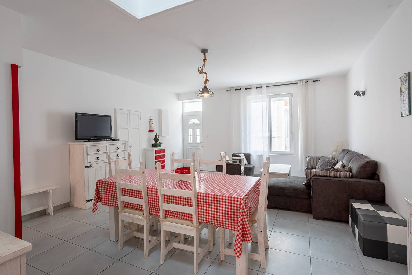 Maison De Vacances Familiale avec terrasse privée et Wi-Fi in Les Sables-d'Olonne, Vendée