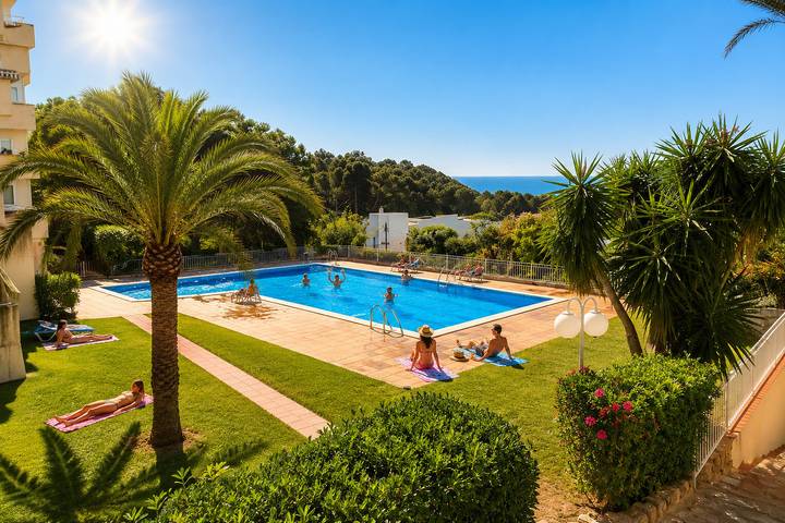 Gîte pour 4 personnes, avec balcon et bassin pour enfant à Sant Pere de Ribes