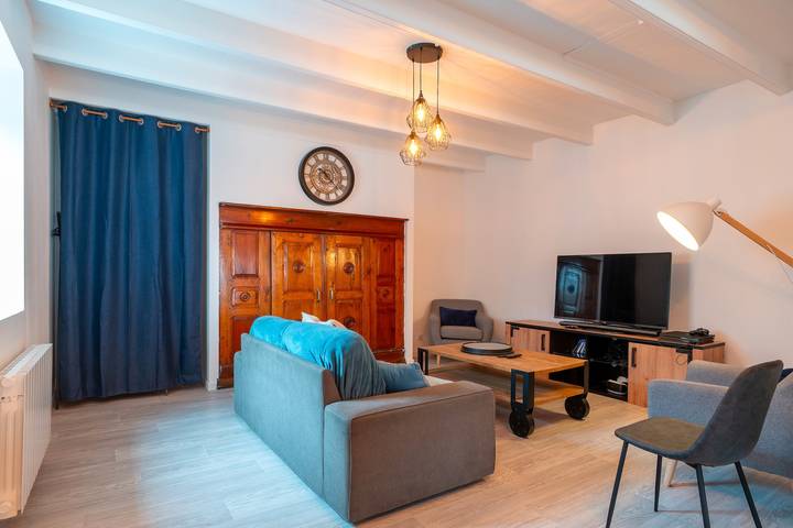 Location de vacances pour 8 personnes, avec jardin et terrasse à Plomodiern - 3